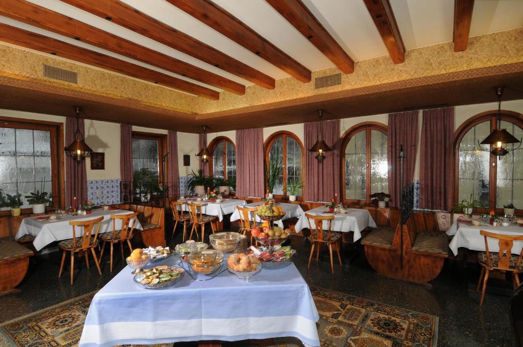 Hotel Ricarda Schlangenbad Buitenkant foto